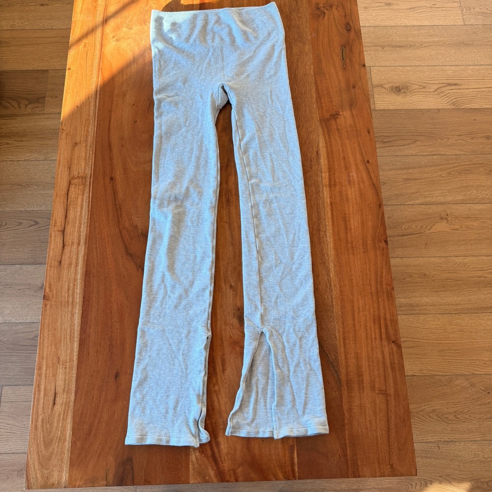 Fabletics Women's Gray Sweater Flare‎ Leggings Size S